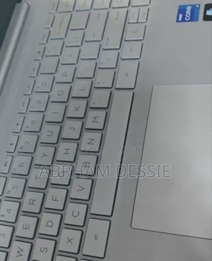 New Laptop HP 8GB Intel Core I7 SSD 1T