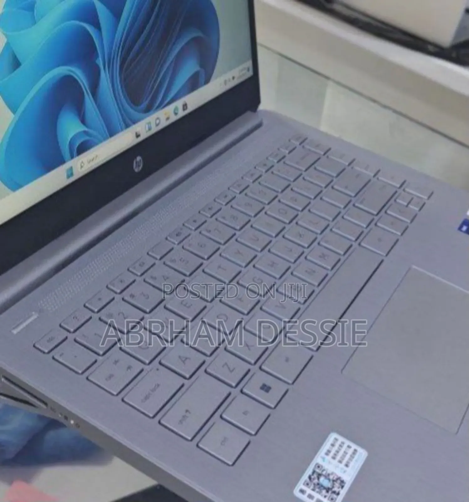 New Laptop HP 8GB Intel Core I7 SSD 1T