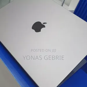 Photo - New Laptop Apple MacBook Pro 2021 M1 32GB Apple M1 SSD 1T