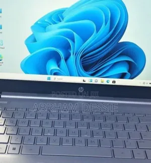 New Laptop HP EliteBook 840 G9 16GB Intel Core I7 SSD 512GB