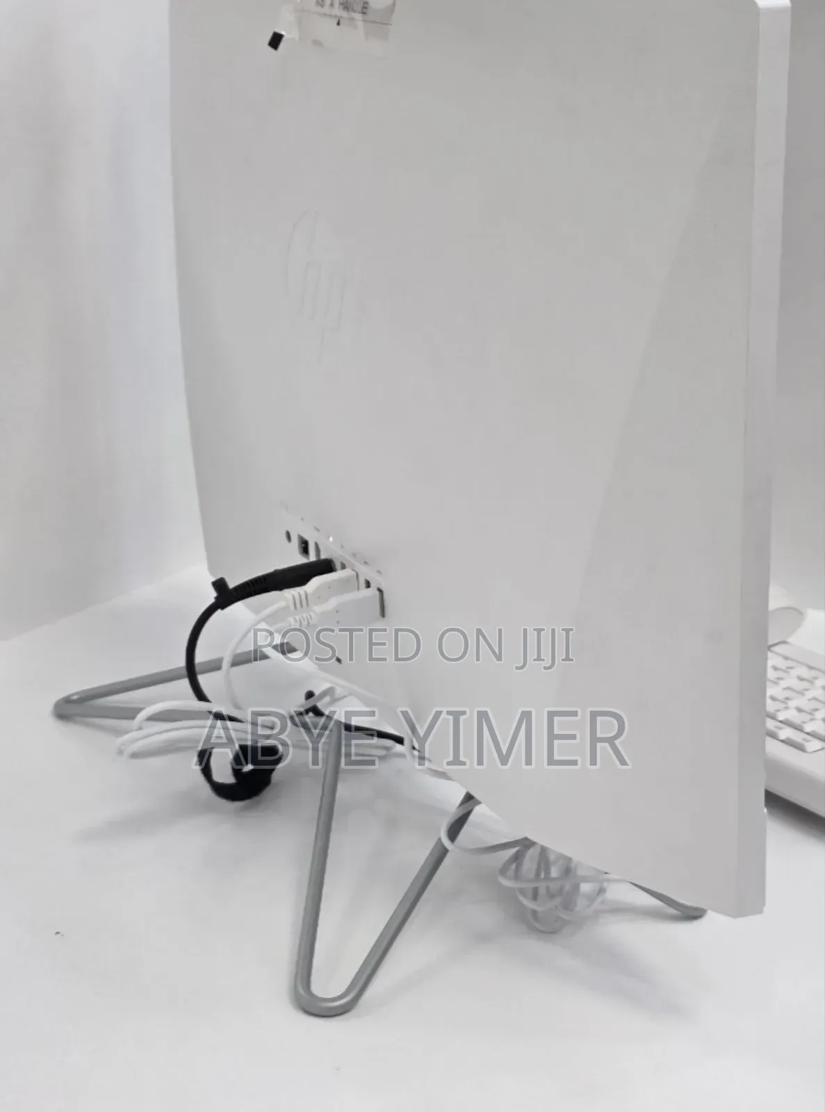 New Desktop Computer HP 200 G4 All-in-One 8GB Intel Core i3 HDD+SSD 1T