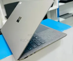 New Laptop Microsoft Surface Book 3 16GB Intel Core i7 SSD 512GB