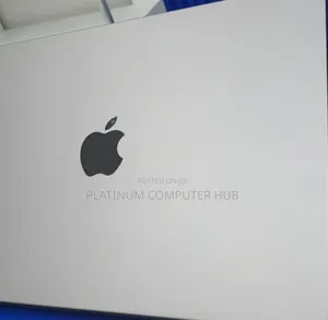 Photo - New Laptop Apple MacBook Pro 2021 M1 32GB Apple M1 Max SSD 2T