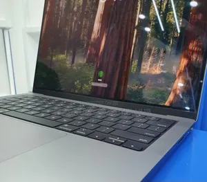 New Laptop Apple MacBook Pro 2021 M1 32GB Apple M1 Max SSD 2T