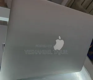 New Laptop Apple MacBook Air 2015 8GB Intel Core I7 SSD 512GB