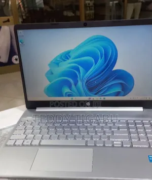 New Laptop HP Stream Notebook 8GB Intel Core I3 SSD 1T