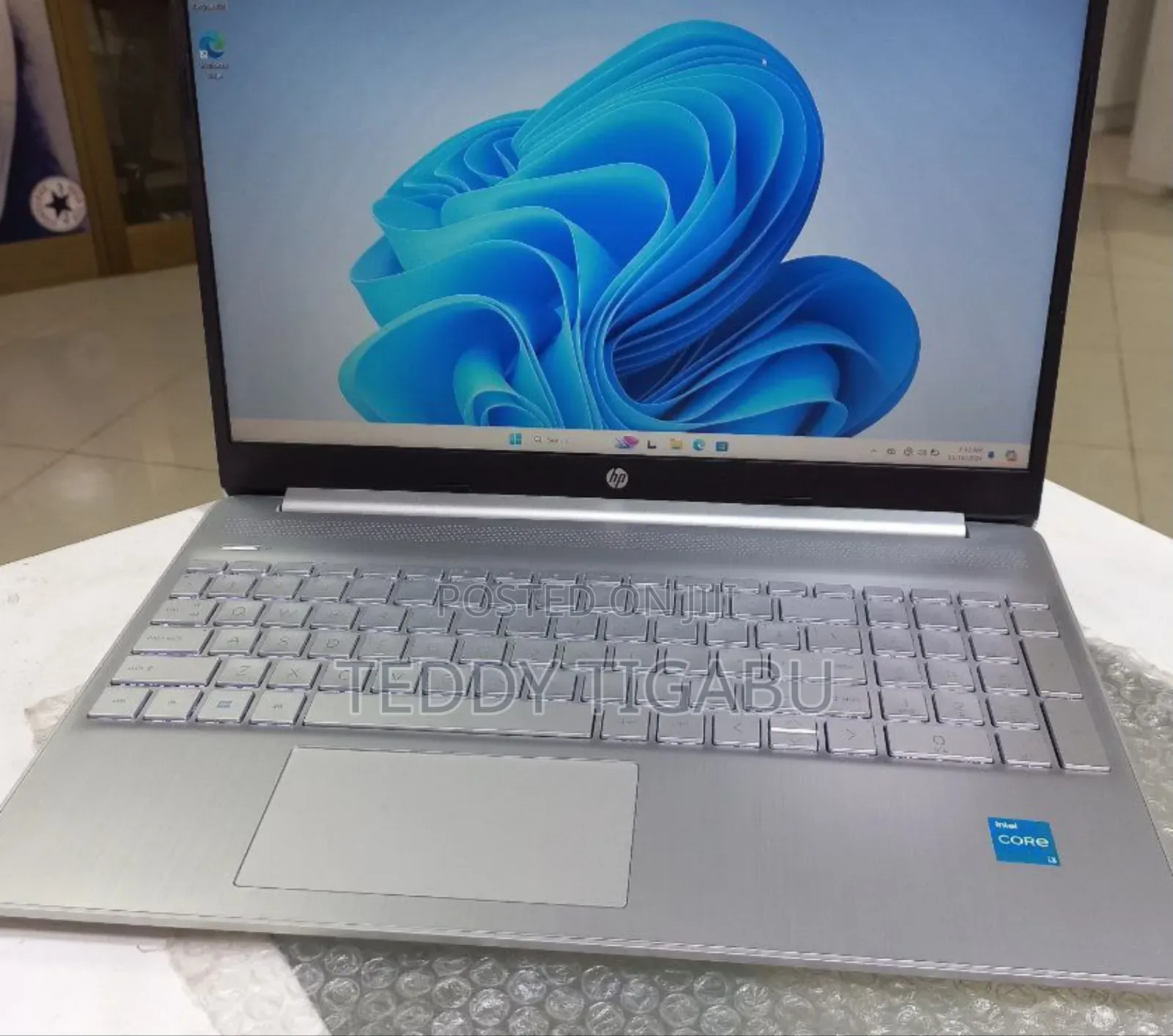 New Laptop HP Stream Notebook 8GB Intel Core I3 SSD 1T