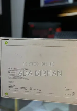 New Laptop Apple MacBook Air 2025 M4 13-Inch 16GB Apple M4 SSD 256GB