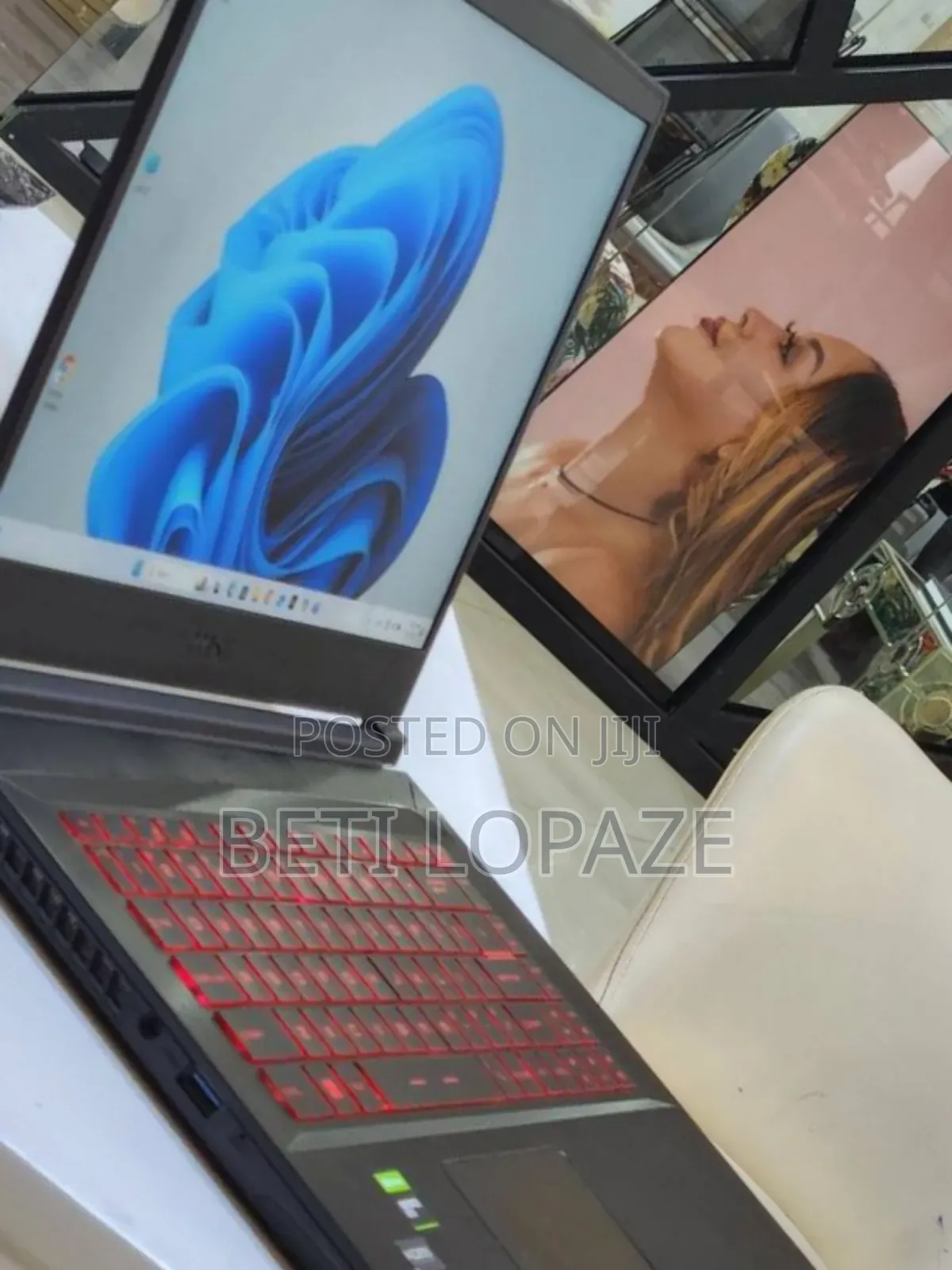 New Laptop MSI Modern 14 12GB Intel Core i5 SSD 512GB