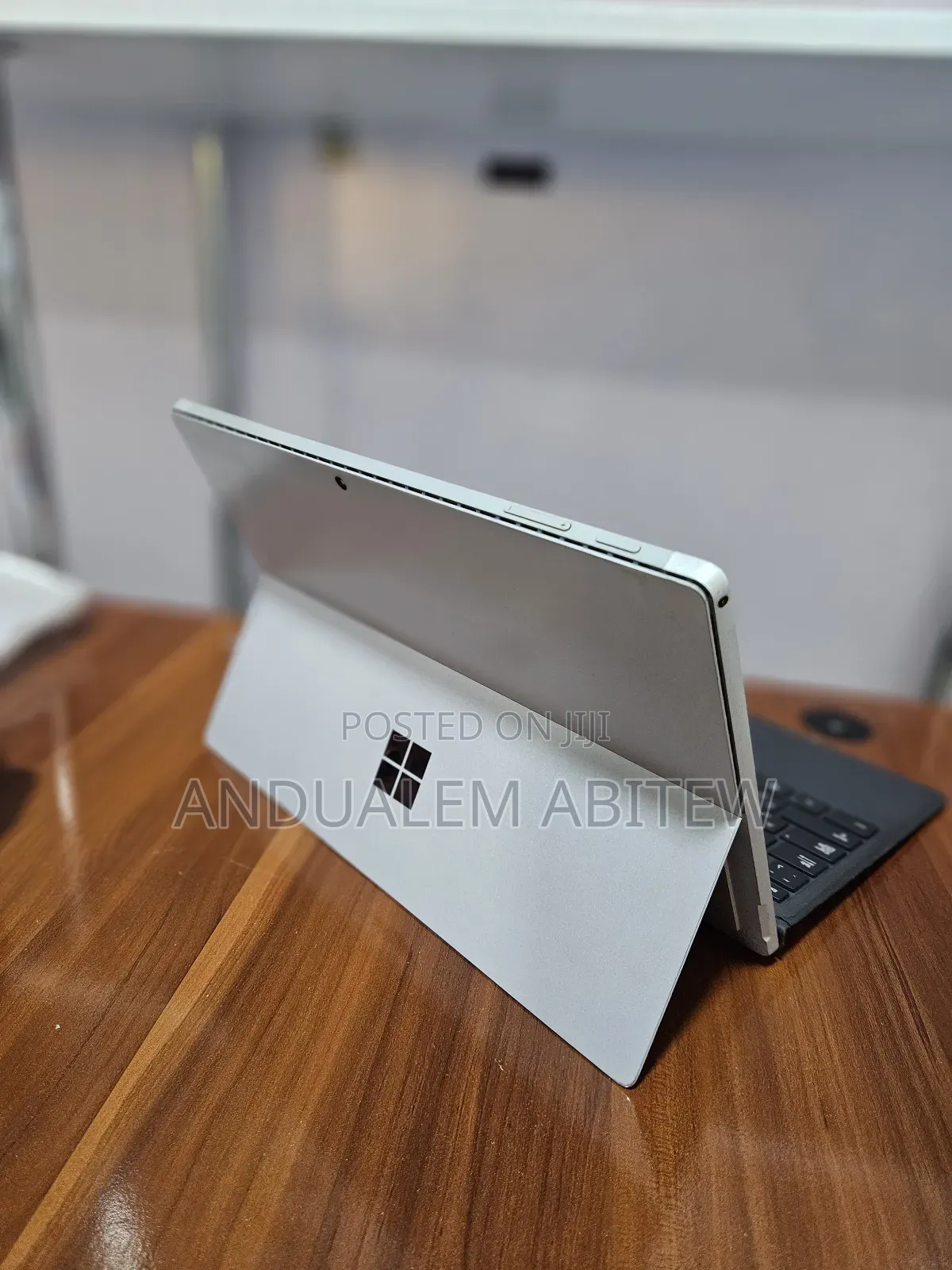 New Laptop Microsoft Surface Pro 7 8GB Intel Core I5 SSD 128GB