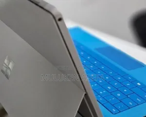 New Laptop Microsoft Surface 8GB Intel Core I5 SSD 128GB