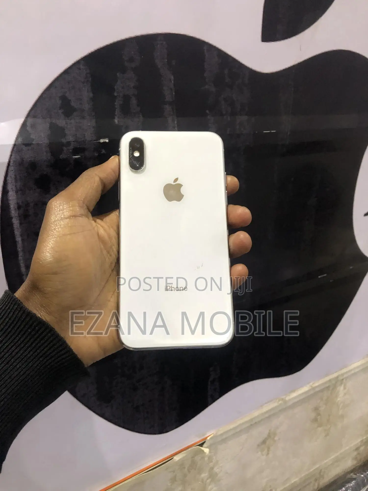 Apple iPhone XS 64 GB White