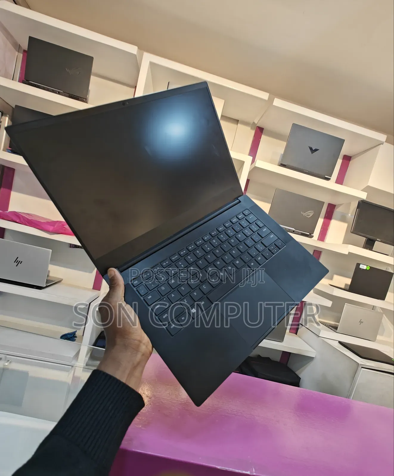 New Laptop Razer Blade 16GB AMD Ryzen 9 SSD 1T