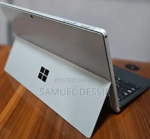 New Laptop Microsoft Surface Pro 7 8GB Intel Core I5 SSD 128GB