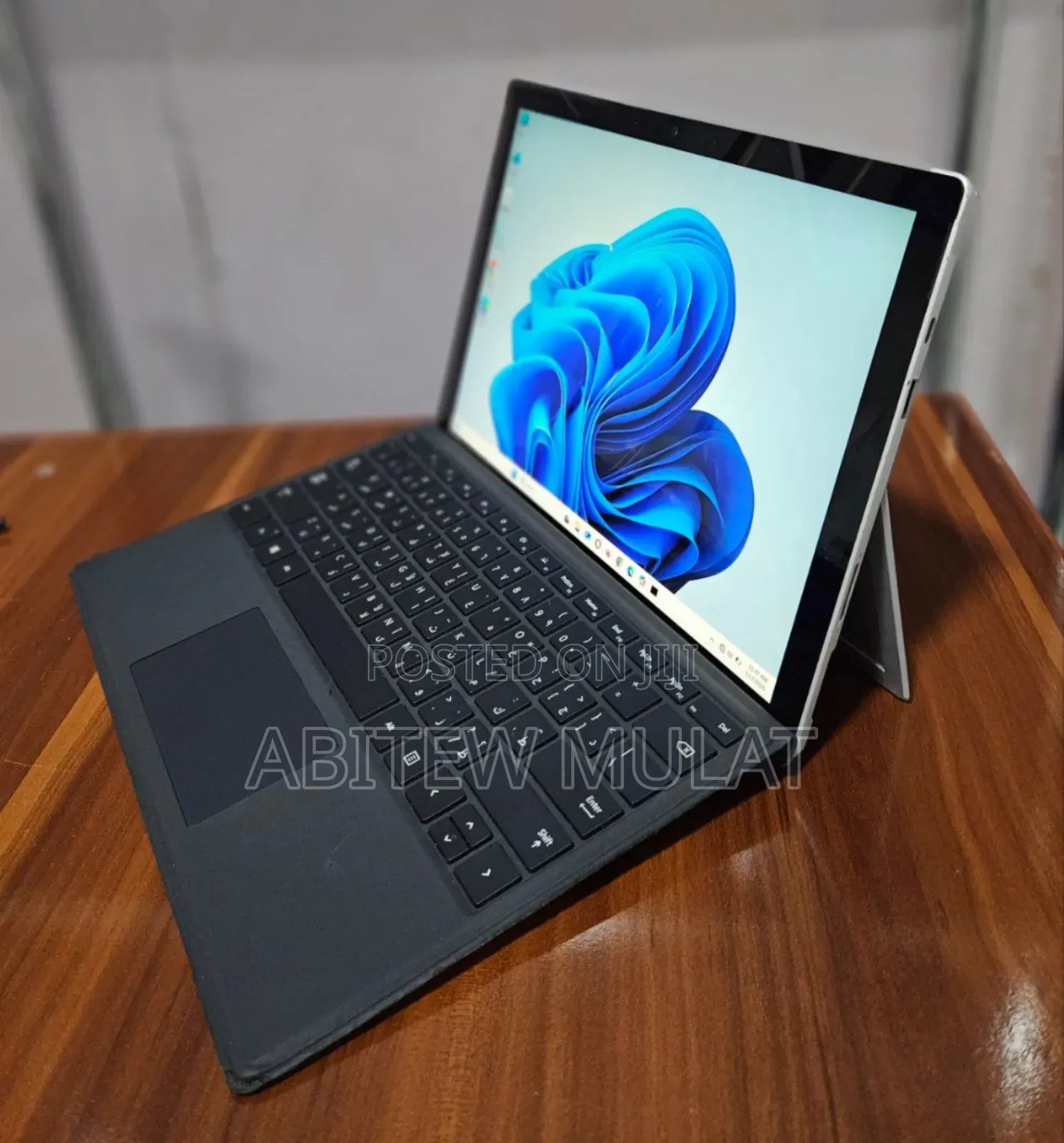 New Laptop Microsoft Surface Pro 7 8GB Intel Core I5 SSD 128GB