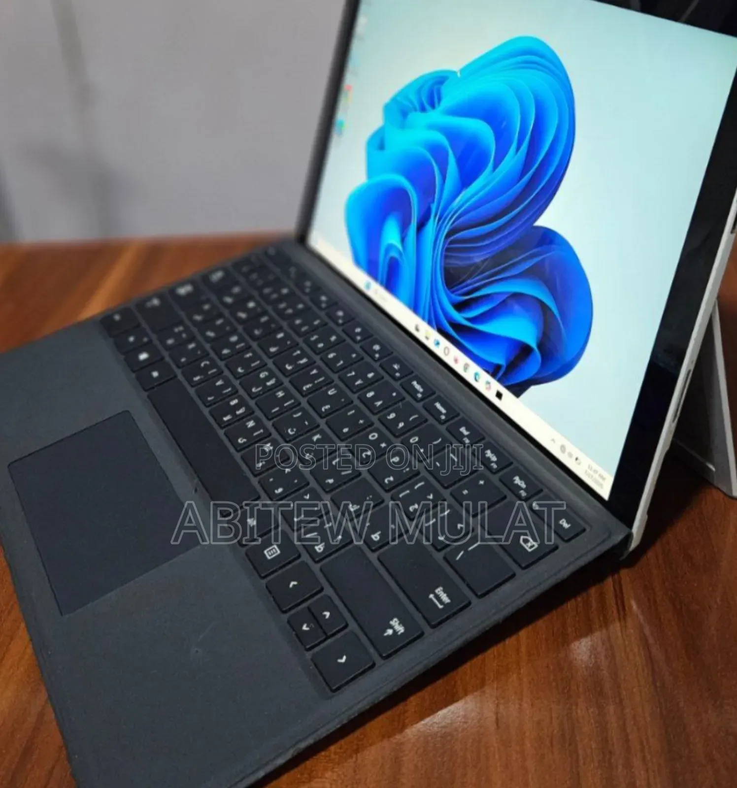 New Laptop Microsoft Surface Pro 7 8GB Intel Core I5 SSD 128GB