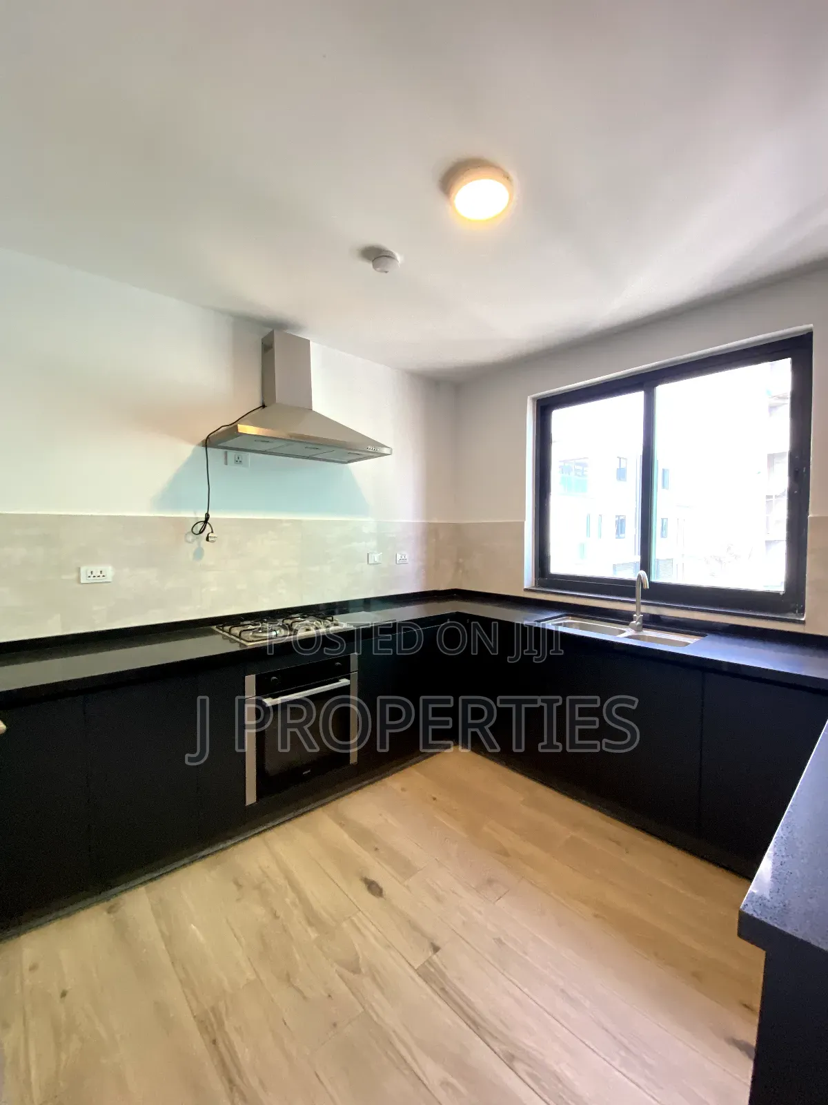 4bdrm Penthouse in Bole for rent