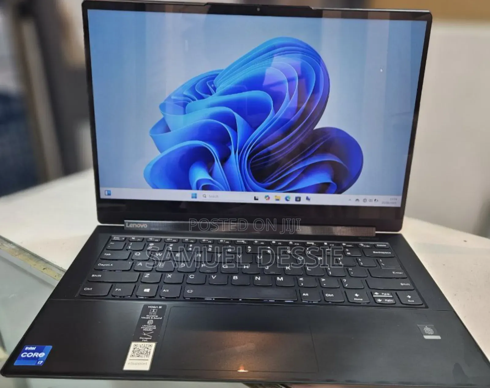 New Laptop Lenovo Yoga 9i 16GB Intel Core I7 SSD 512GB