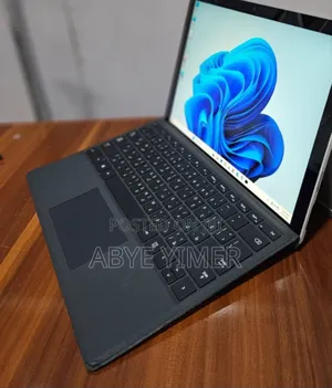 Photo - New Laptop Microsoft Surface Pro 7 8GB Intel Core I5 SSD 128GB