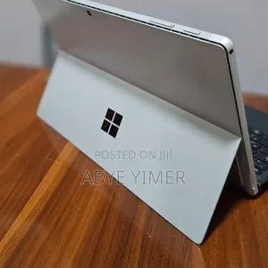 New Laptop Microsoft Surface Pro 7 8GB Intel Core I5 SSD 128GB