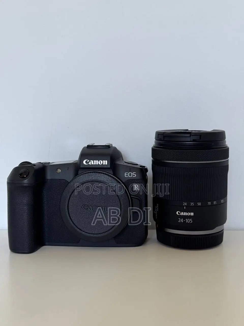 Camera Canon R With Rf Lens 24-105mm Silver Ring