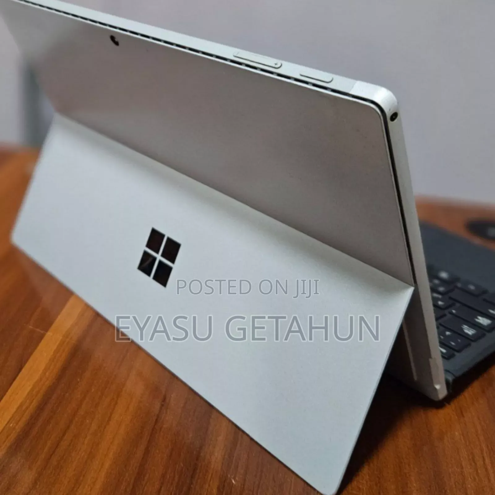 New Laptop Microsoft Surface Pro 7 8GB Intel Core I5 SSD 128GB