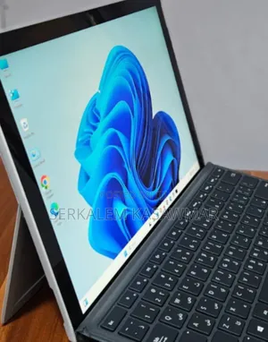 New Laptop Microsoft Surface Pro 7 8GB Intel Core I5 SSD 128GB