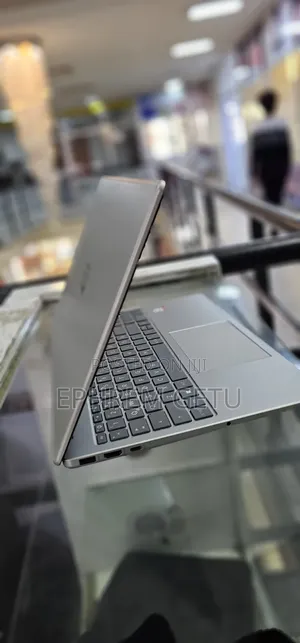 New Laptop HP Stream Notebook 16GB Intel Core I5 SSD 512GB