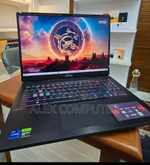 New Laptop MSI Crosshair 15 16GB Intel Core I7 SSD 1T