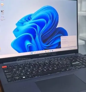 Photo - New Laptop Asus Vivobook 16 20GB Intel Core I7 SSD 512GB