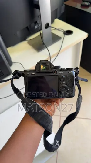 Sony A7 Iii With Kit Lens