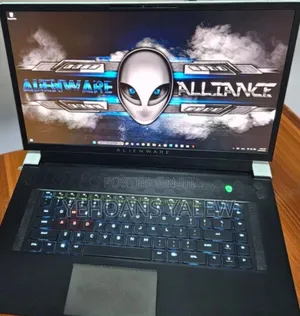 New Laptop Alienware M17x R2 16GB Intel Core I7 SSD 1T