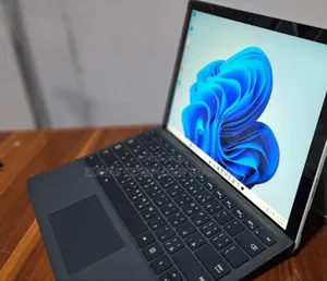 New Laptop Microsoft Surface 8GB SSD 128GB