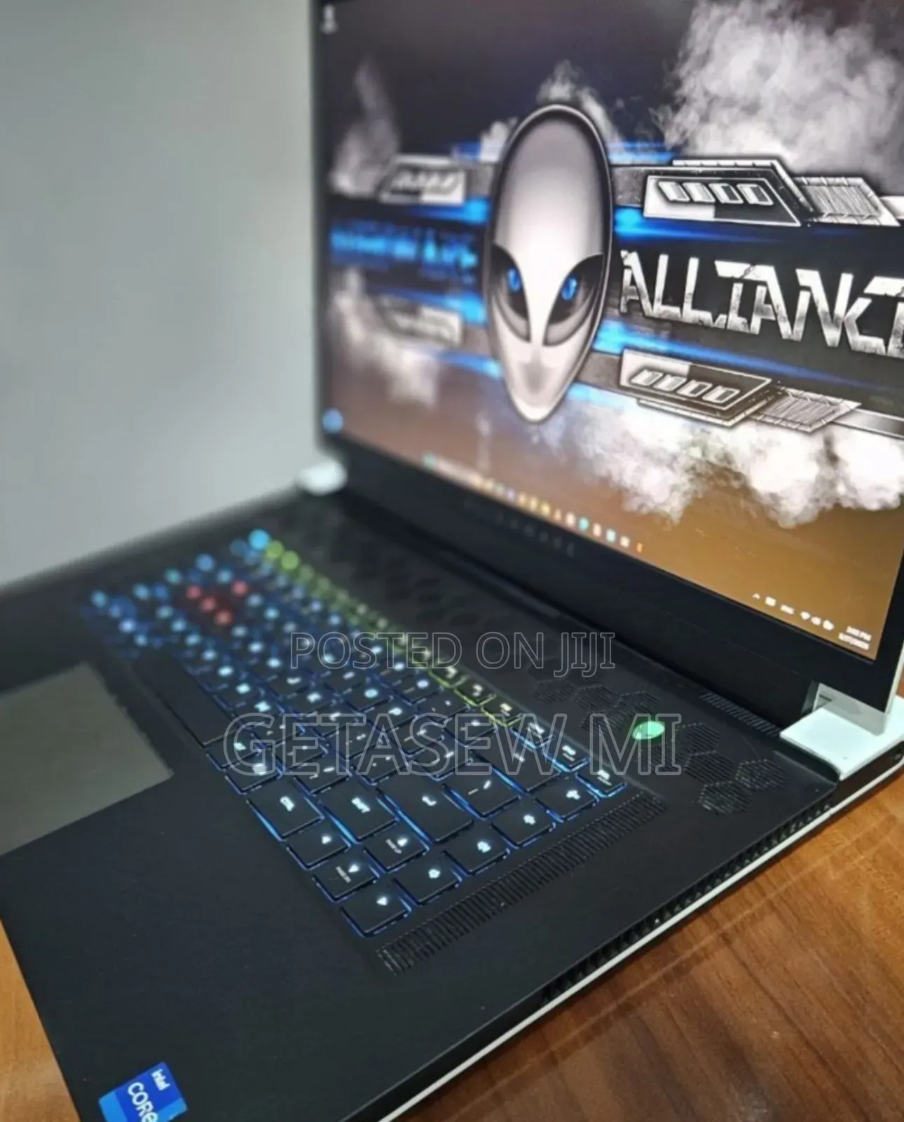 New Laptop Alienware M17x R2 16GB Intel Core I7 SSD 512GB