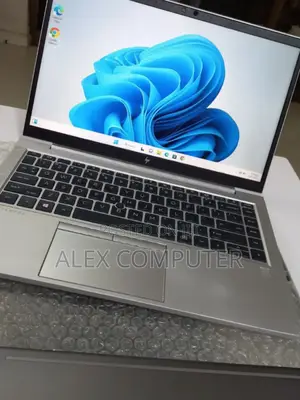 New Laptop HP EliteBook 840 G8 16GB Intel Core I7 SSD 512GB