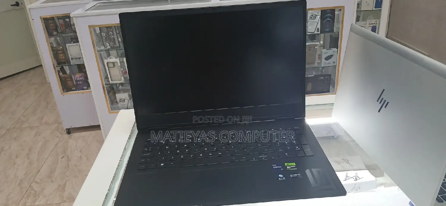 New Laptop HP Omen 16 16GB Intel Core I9 SSD 1T