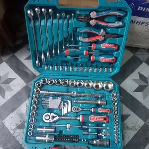 Photo - Hand Tool Sat