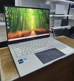 New Laptop Asus Zenbook 14 UX434 16GB Intel Core I7 SSD 512GB