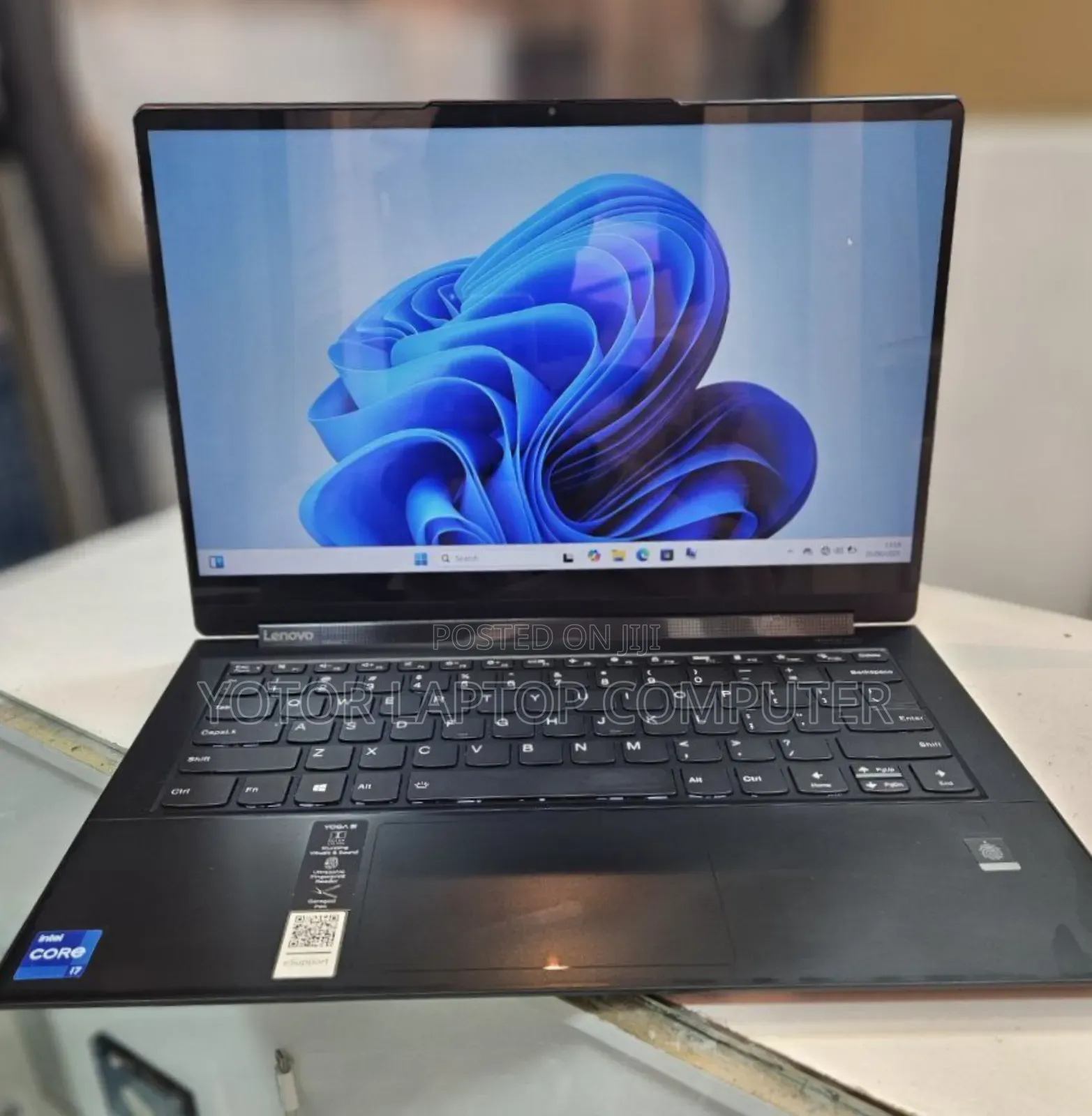 New Laptop Lenovo Yoga 9i 16GB Intel Core I7 SSD 512GB