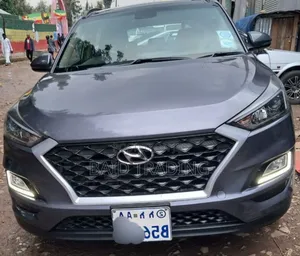 Photo - Hyundai Tucson 2018 Gray