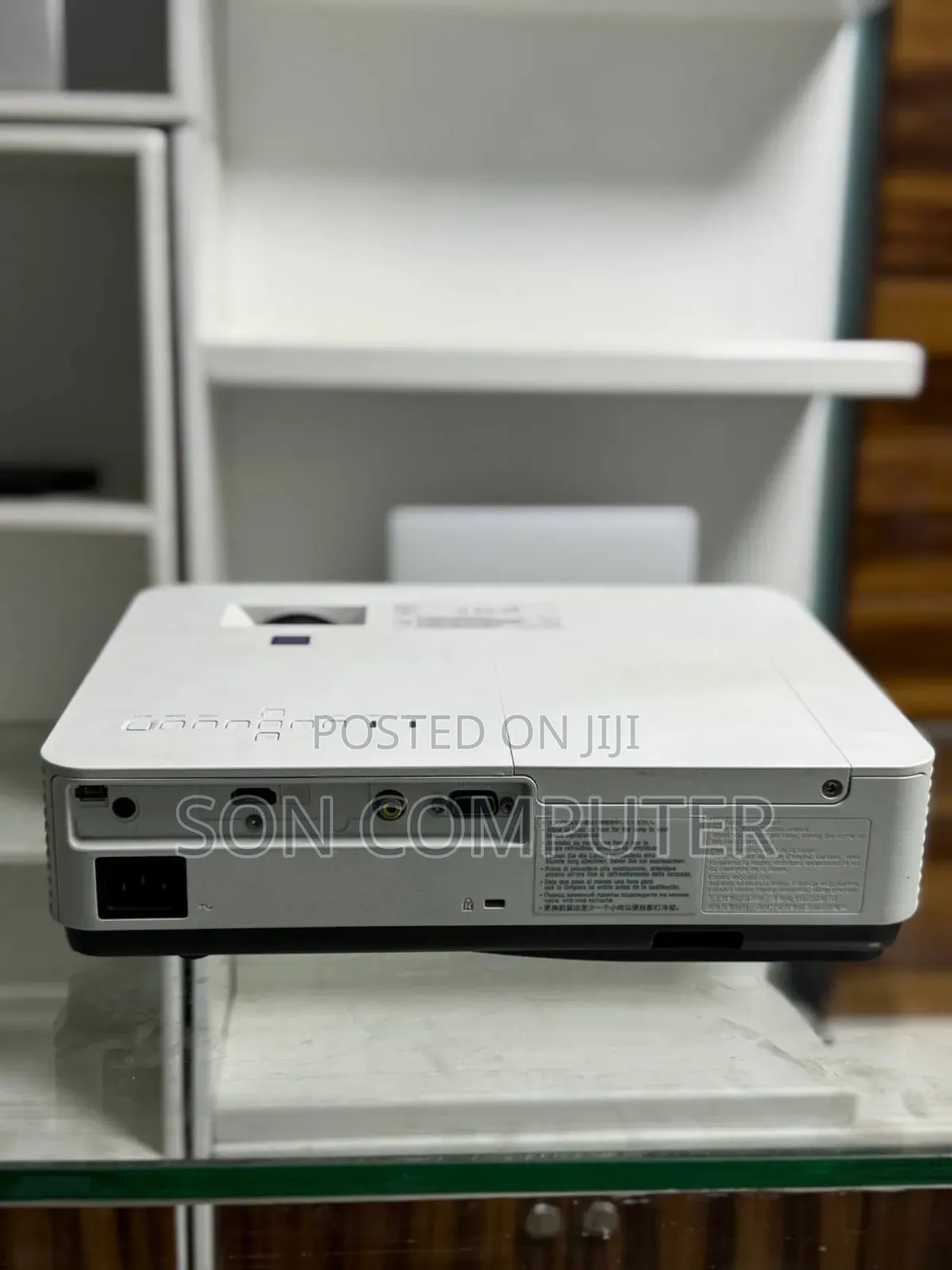 Sony Projector VPL-Dx221