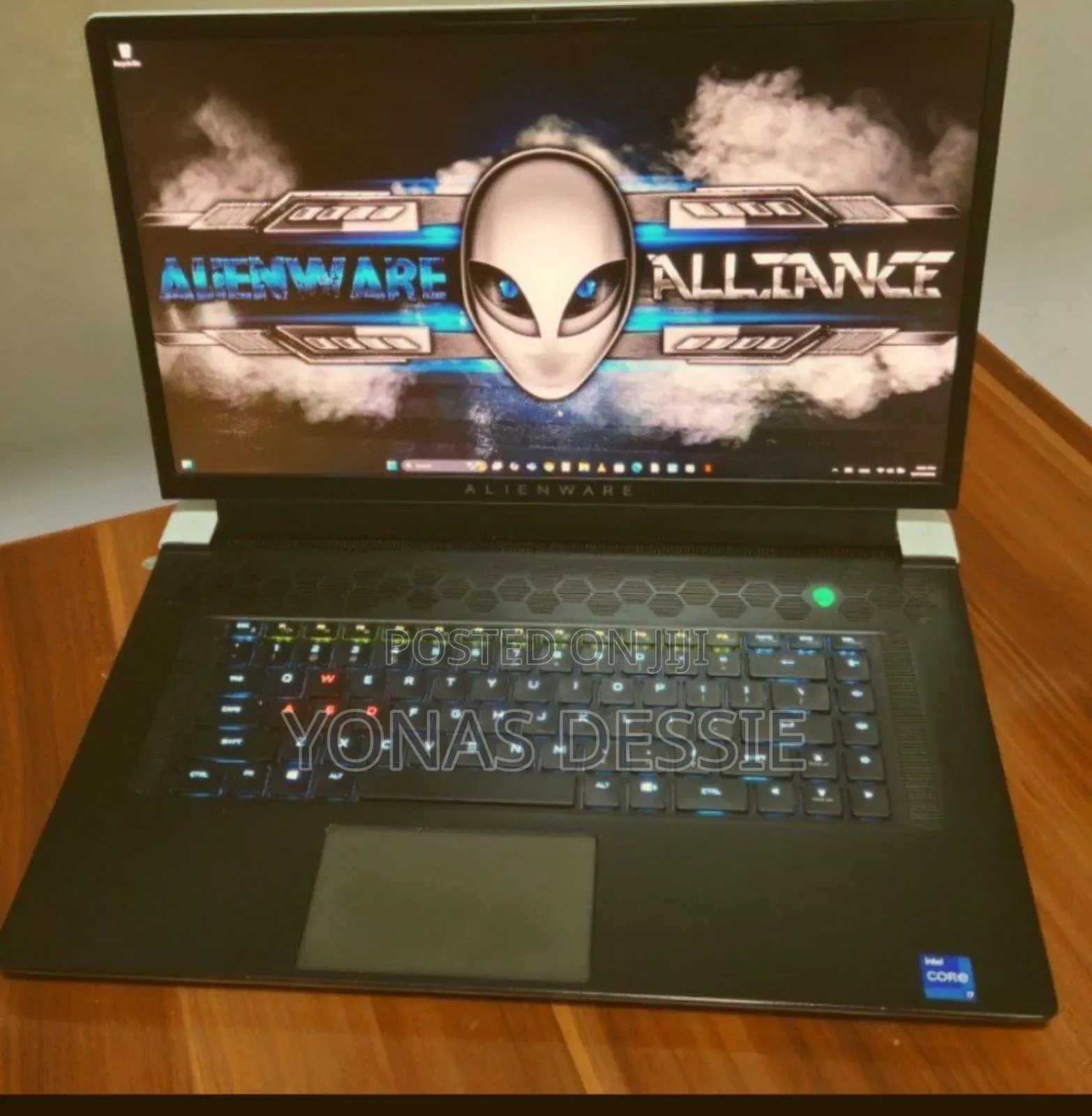 New Laptop Alienware M17x R2 16GB Intel Core I7 SSD 1T