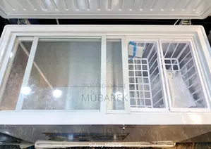 Everest 330 Chest Freezer