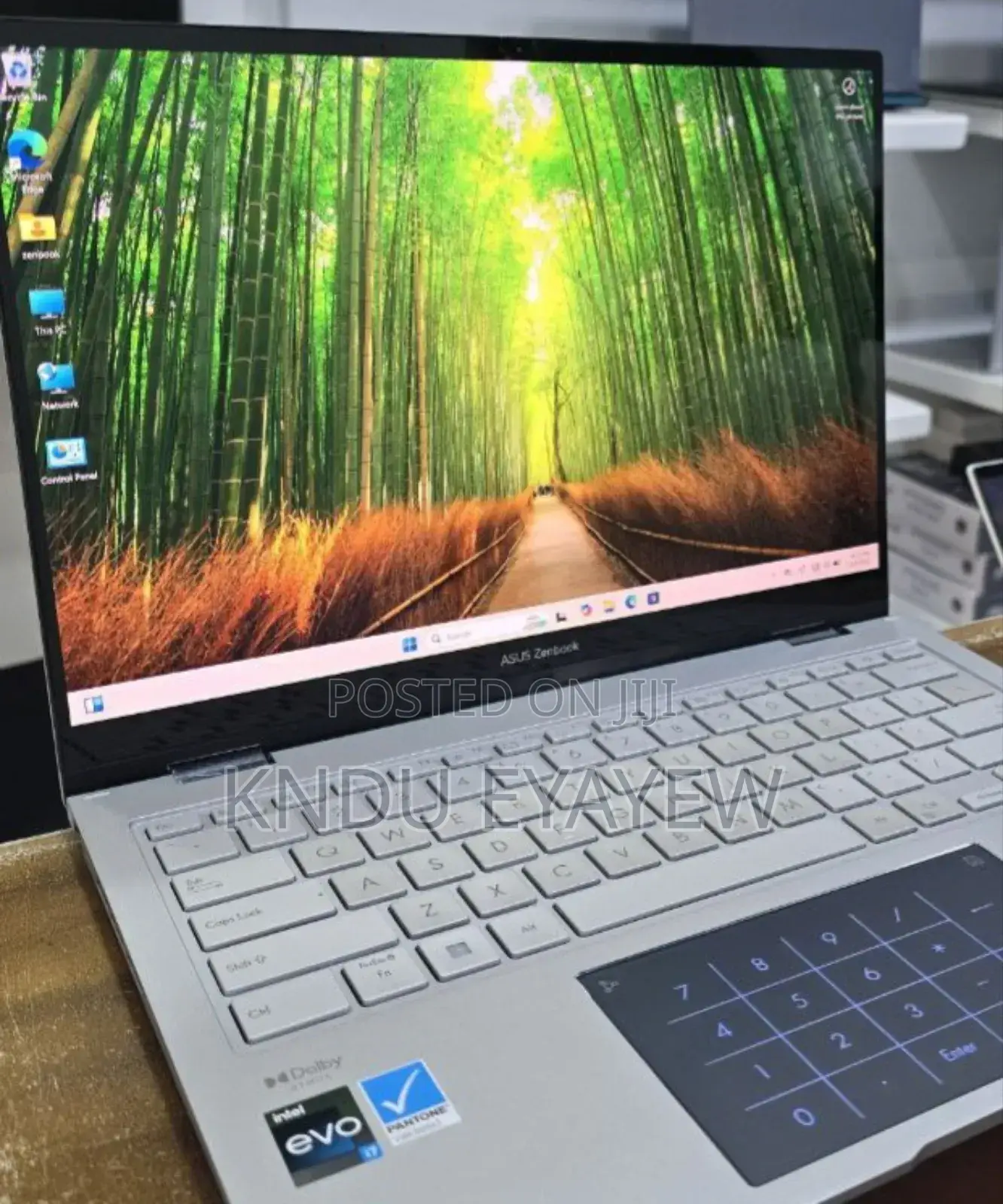 New Laptop Asus ZenBook 13 UX331UN 16GB Intel Core I7 SSD 1T