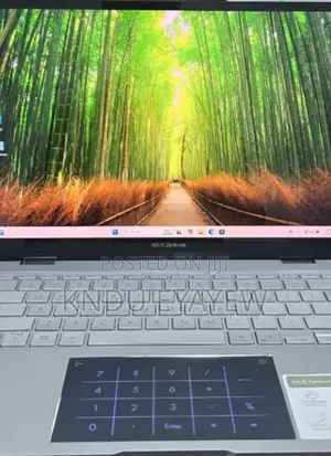 New Laptop Asus ZenBook 13 UX331UN 16GB Intel Core I7 SSD 1T