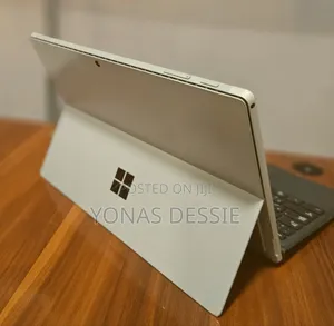 New Laptop Microsoft Surface Pro 7 8GB Intel Core i5 SSD 128GB