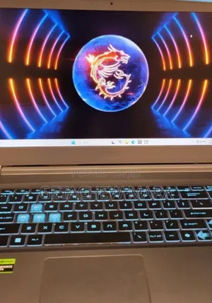 Photo - New Laptop Apple MacBook Pro M1 16GB Intel Core I5 SSD 512GB