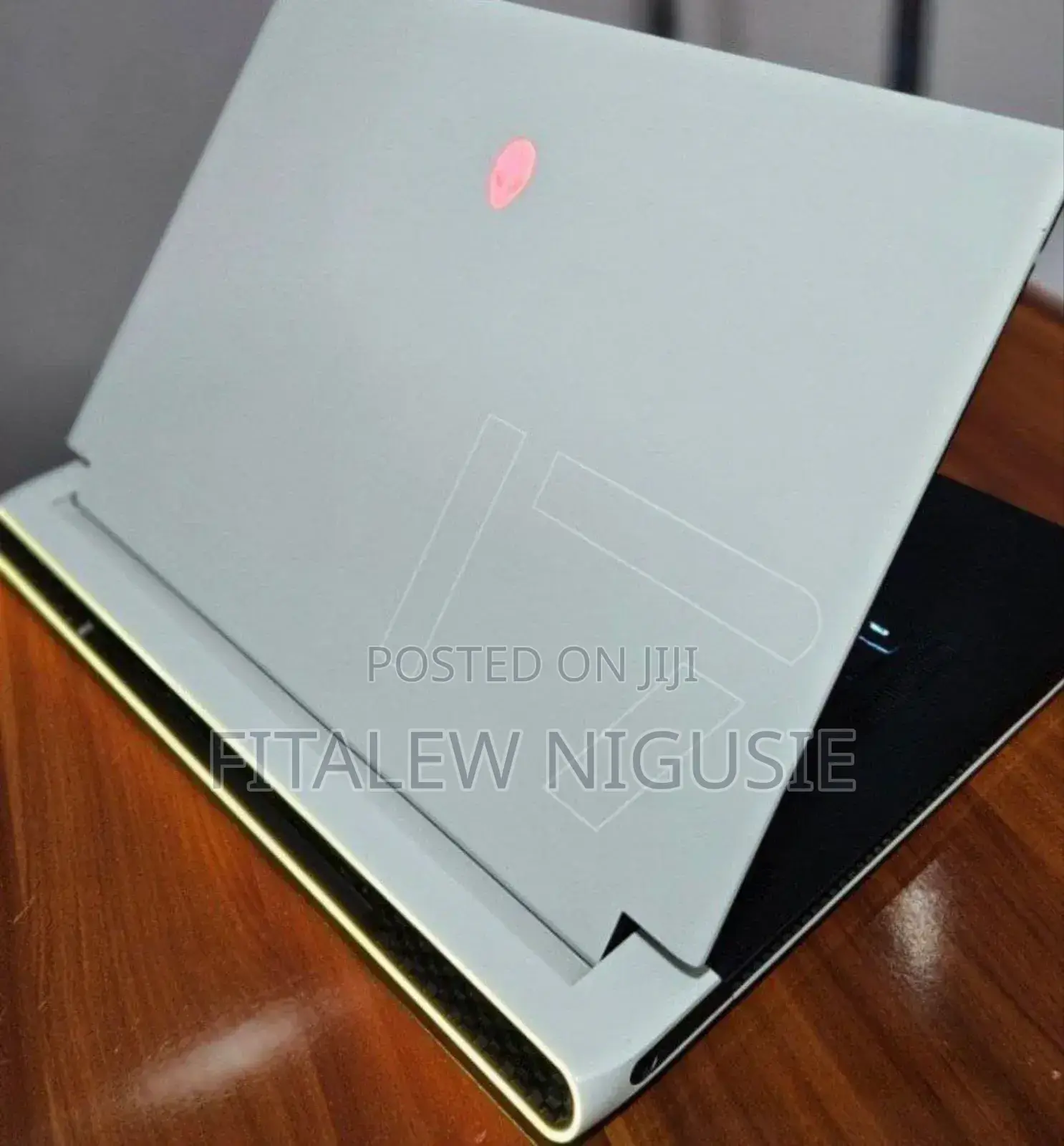 New Laptop Alienware Area-51m 16GB Intel Core I7 SSD 1T