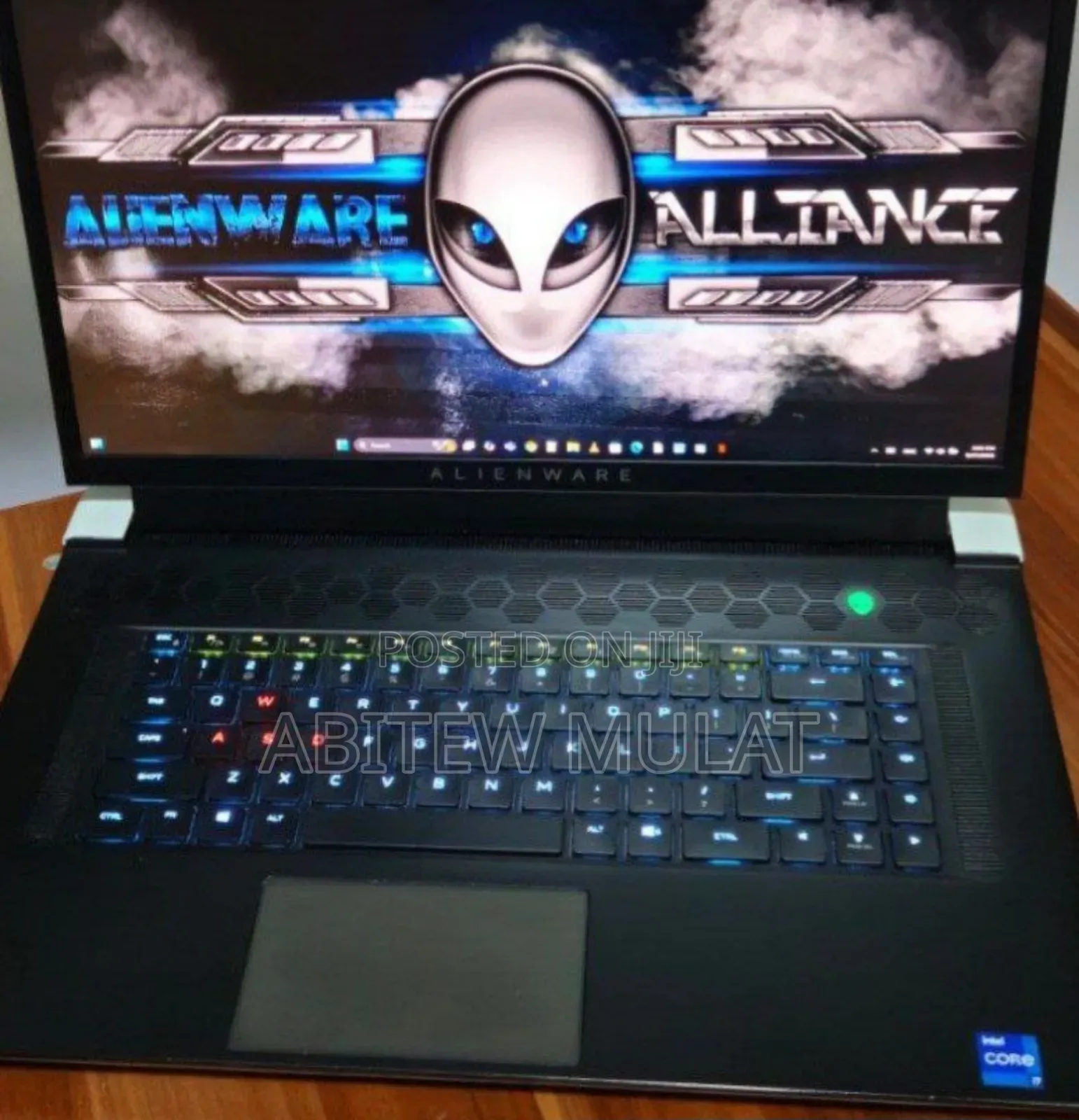 New Laptop Alienware M17x R2 16GB Intel Core I7 SSD 1T