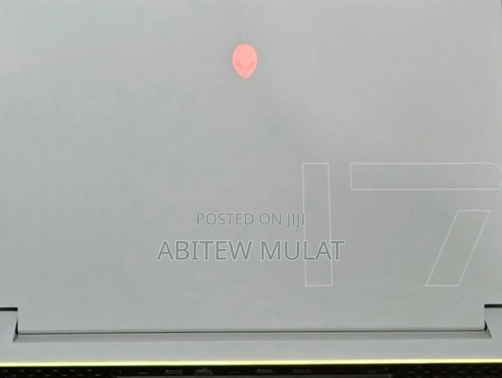 New Laptop Alienware M17x R2 16GB Intel Core I7 SSD 1T